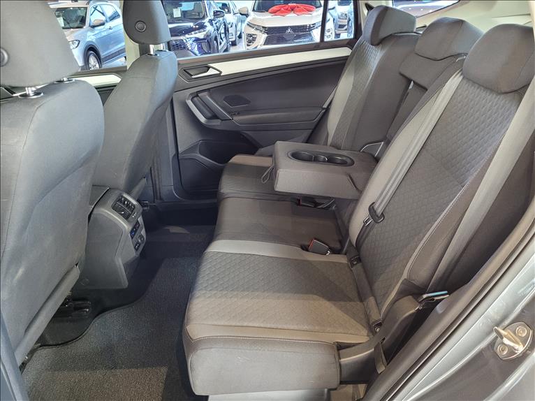 VW - Volkswagen-TIGUAN-1.4 250 TSI Allspace