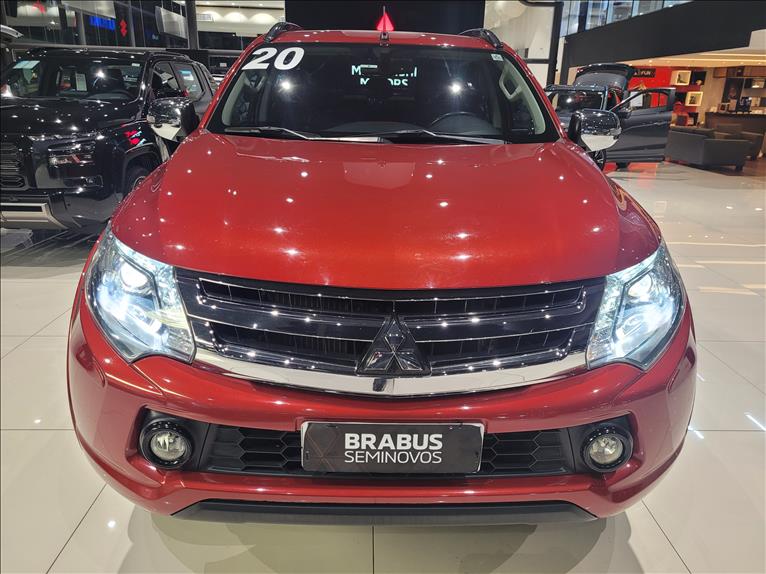 Mitsubishi-L200 TRITON-2.4 16V Turbo Sport Hpe-s CD 4X4
