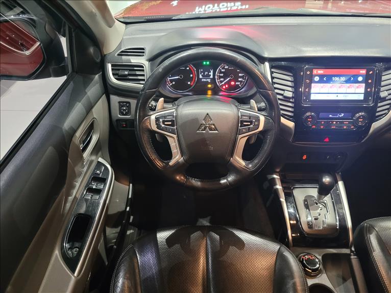 Mitsubishi-L200 TRITON-2.4 16V Turbo Sport Hpe-s CD 4X4