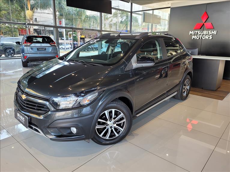 GM - Chevrolet-ONIX-1.4 MPFI Activ 8V