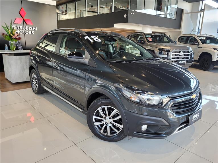 GM - Chevrolet-ONIX-1.4 MPFI Activ 8V