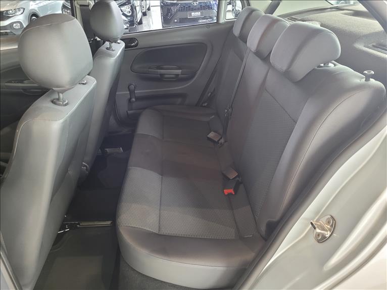 VW - Volkswagen-VOYAGE-1.6 MSI Totalflex