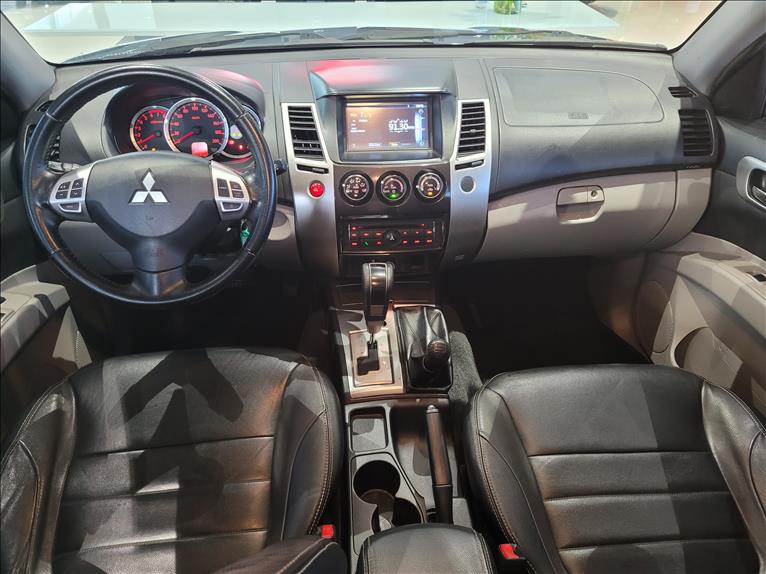 Mitsubishi-PAJERO DAKAR-3.5 HPE 7 Lugares 4X4 V6 24V