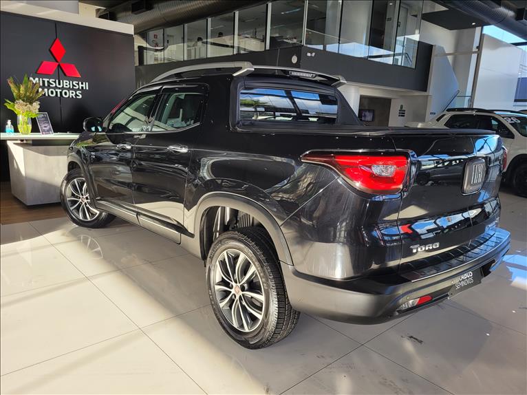 Fiat-TORO-2.0 16V Turbo Volcano 4WD