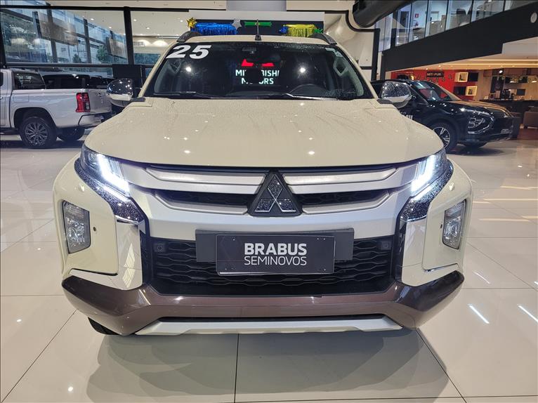 Mitsubishi-L200 TRITON-2.4 16V Turbo Sport Hpe-s Terra CD 4X4
