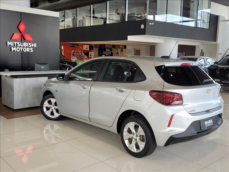 GM - Chevrolet-ONIX-1.0 Turbo LTZ