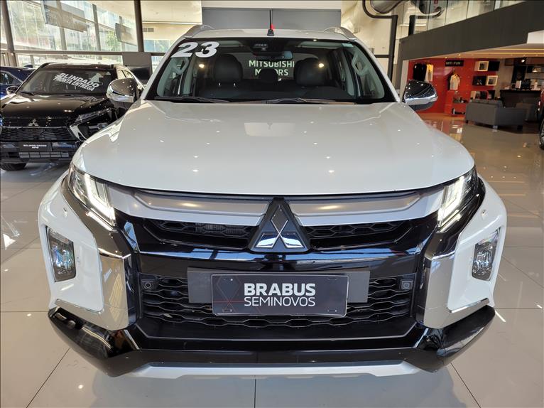 Mitsubishi-L200 TRITON-2.4 16V Turbo Sport Hpe-s CD 4X4