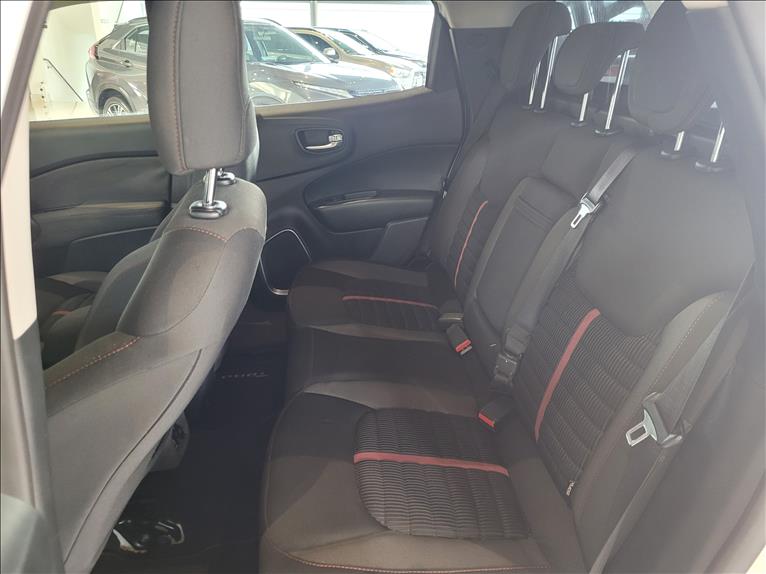 Fiat-TORO-1.8 16V EVO Freedom