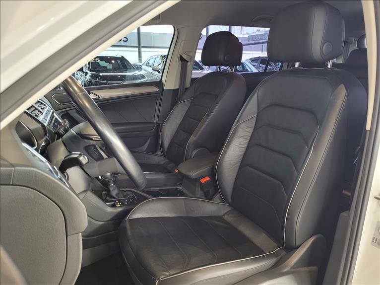 VW - Volkswagen-TIGUAN-1.4 250 TSI Allspace Comfortline
