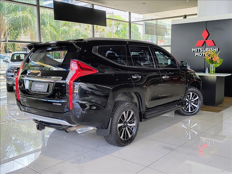 Mitsubishi-PAJERO SPORT-2.4 16V Mivec Turbo HPE AWD