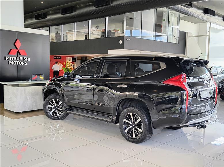 Mitsubishi-PAJERO SPORT-2.4 16V Mivec Turbo HPE AWD