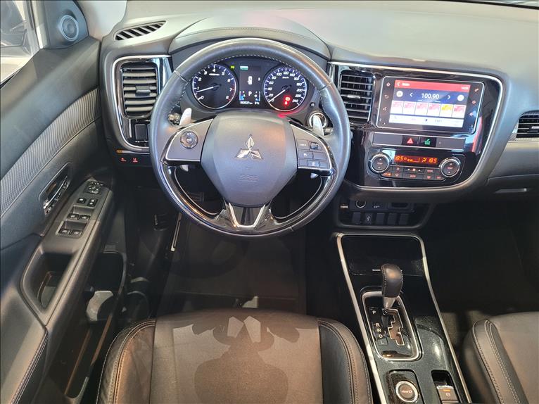 Mitsubishi-OUTLANDER-3.0 Mivec V6 Hpe-s AWD