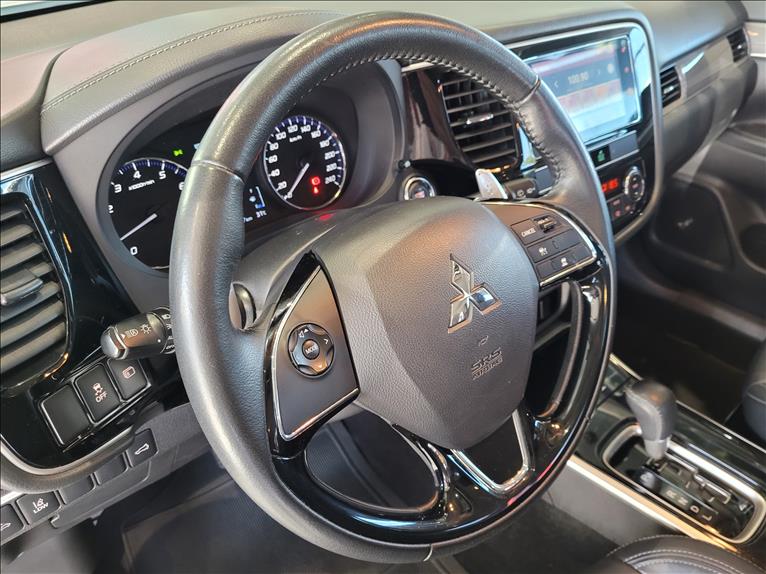 Mitsubishi-OUTLANDER-3.0 Mivec V6 Hpe-s AWD