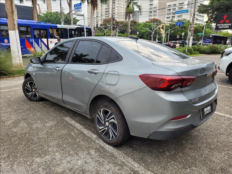 GM - Chevrolet-ONIX-1.0 Plus LT