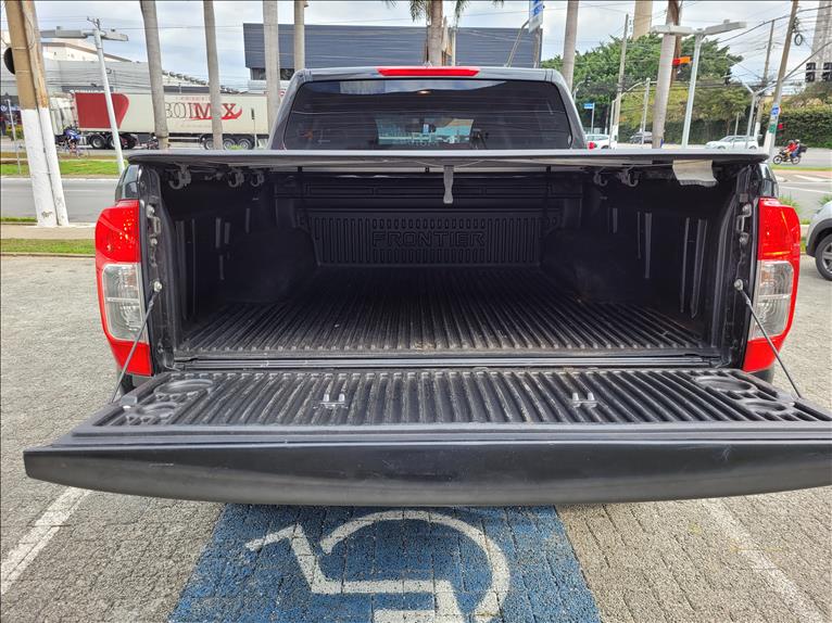 Nissan-FRONTIER-2.3 16V Turbo XE CD 4X4