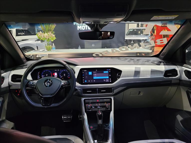 Volkswagen-T-CROSS-1.4 250 TSI Highline