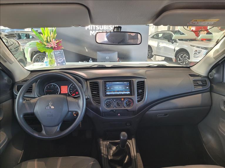 Mitsubishi-L200 TRITON-2.4 16V Turbo GL CD 4X4