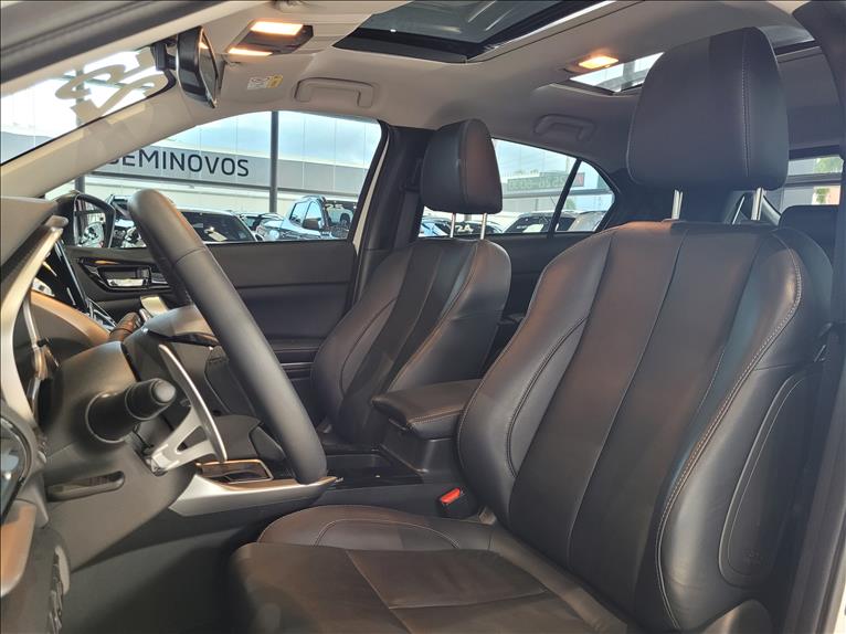 Mitsubishi-ECLIPSE CROSS-1.5 Mivec Turbo Hpe-s