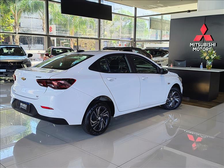 GM - Chevrolet-ONIX-1.0 Plus LT