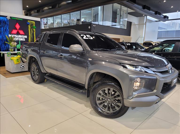 Mitsubishi-L200 TRITON-2.4 16V Turbo Sport Outdoor GLS CD 4X4