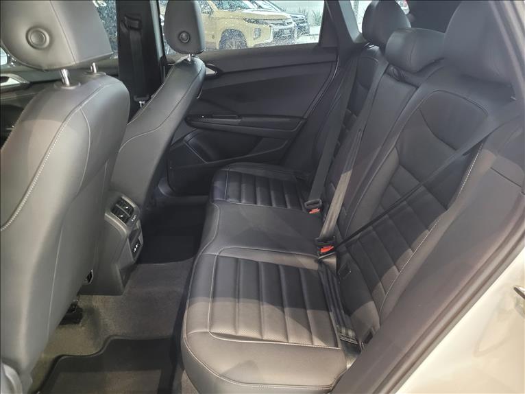 Volkswagen-TAOS-1.4 250 TSI Highline