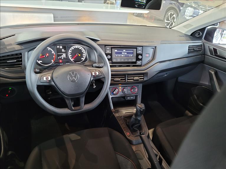 VW - Volkswagen-POLO-1.0 MPI Track