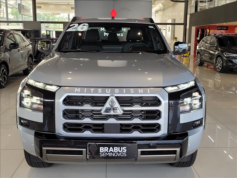 Mitsubishi-TRITON-2.4 Biturbo CD Katana 4X4