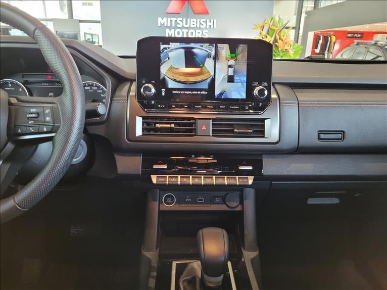 Mitsubishi-TRITON-2.4 Biturbo CD Katana 4X4