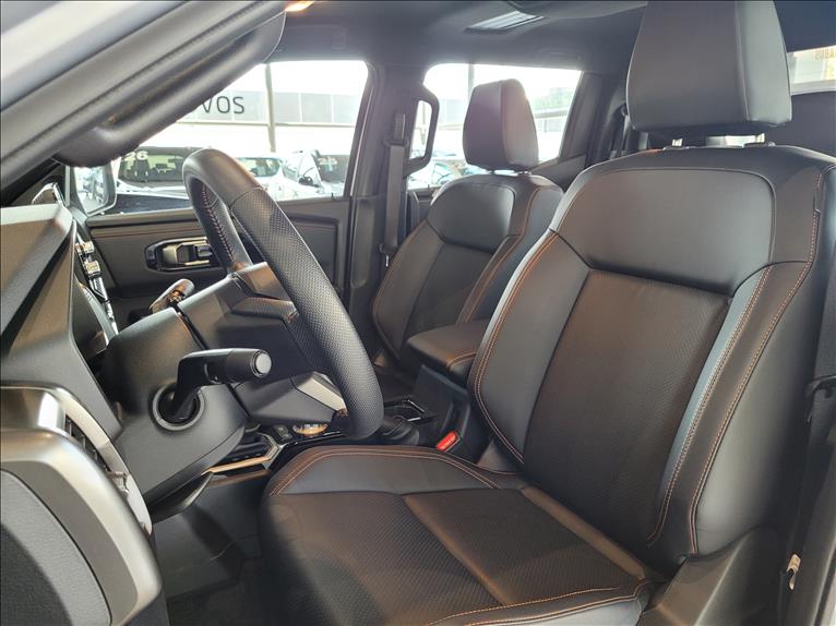 Mitsubishi-TRITON-2.4 Biturbo CD Katana 4X4