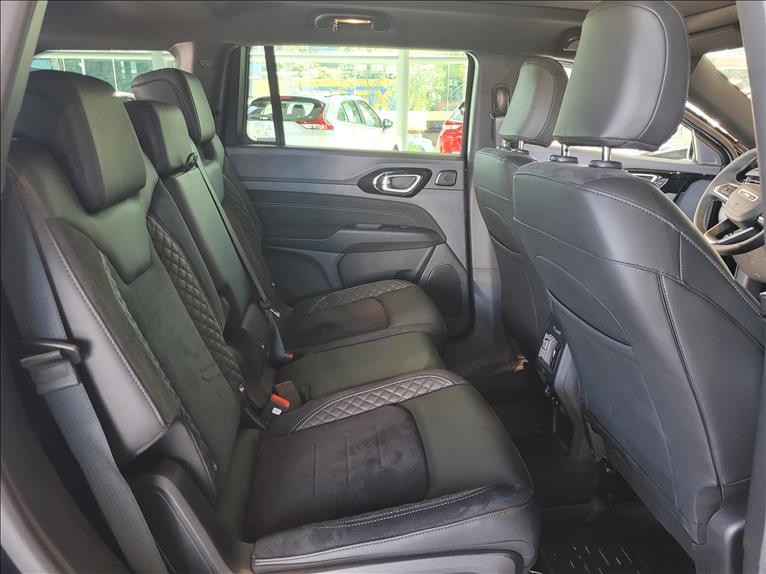 Jeep-COMMANDER-2.0 Hurricane 4 Turbo Blackhawk