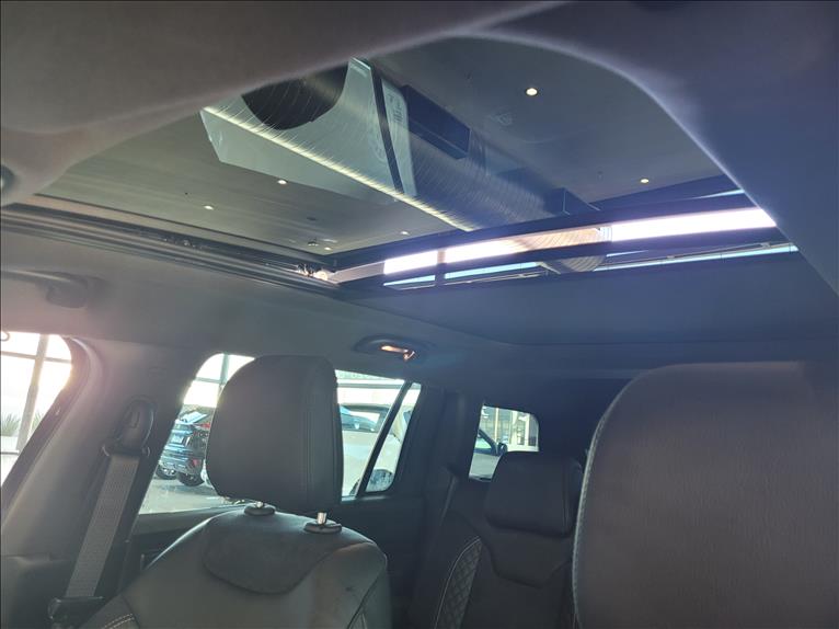 Jeep-COMMANDER-2.0 Hurricane 4 Turbo Blackhawk