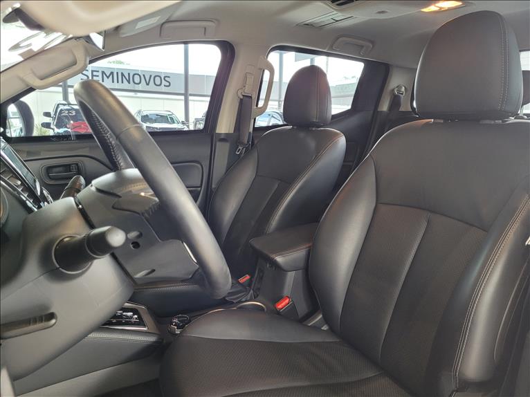 Mitsubishi-L200 TRITON-2.4 16V Turbo Sport Outdoor Plus CD 4X4