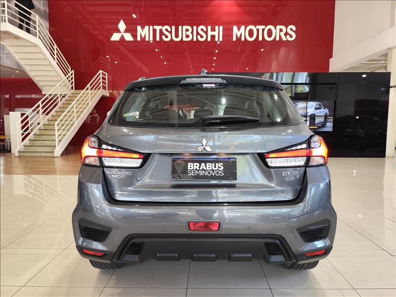 Mitsubishi-OUTLANDER SPORT-2.0 Mivec GLS
