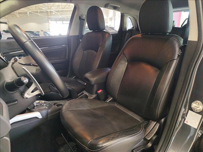 Mitsubishi-OUTLANDER SPORT-2.0 Mivec GLS