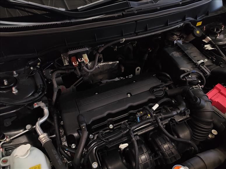 Mitsubishi-OUTLANDER SPORT-2.0 Mivec GLS