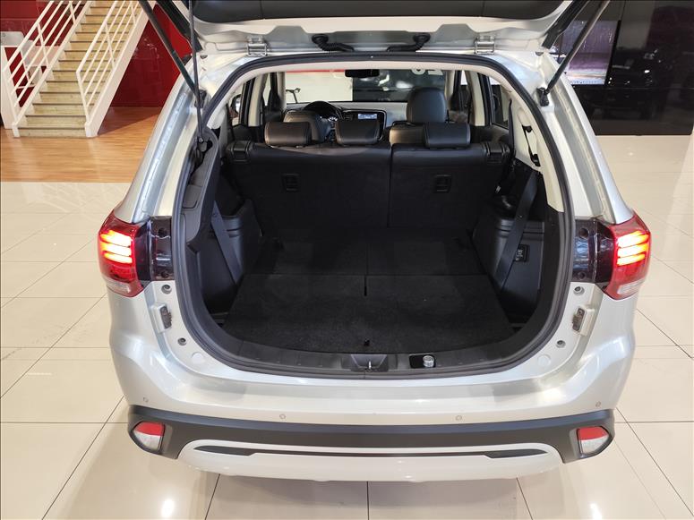 Mitsubishi-OUTLANDER-3.0 Mivec V6 Hpe-s AWD
