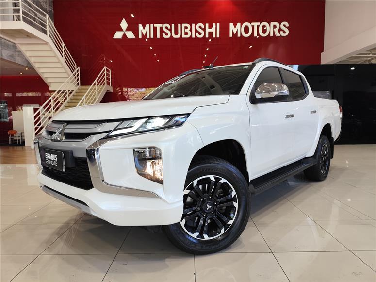 Mitsubishi-L200 TRITON-2.4 16V Turbo Sport HPE CD 4X4