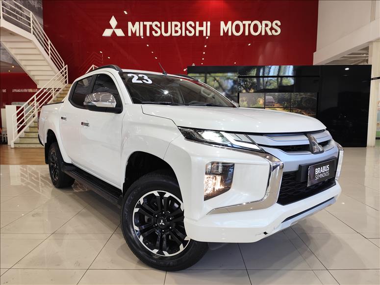 Mitsubishi-L200 TRITON-2.4 16V Turbo Sport HPE CD 4X4