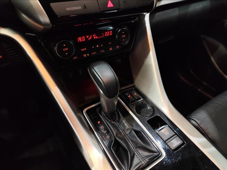 Mitsubishi-ECLIPSE CROSS-1.5 Mivec Turbo Hpe-s