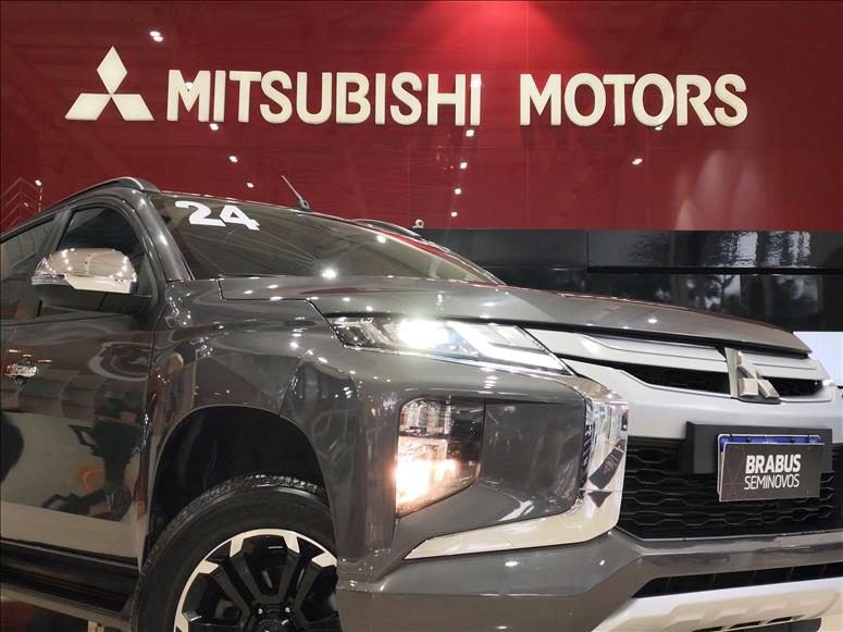 Mitsubishi-L200 TRITON-2.4 16V Turbo Sport HPE CD 4X4