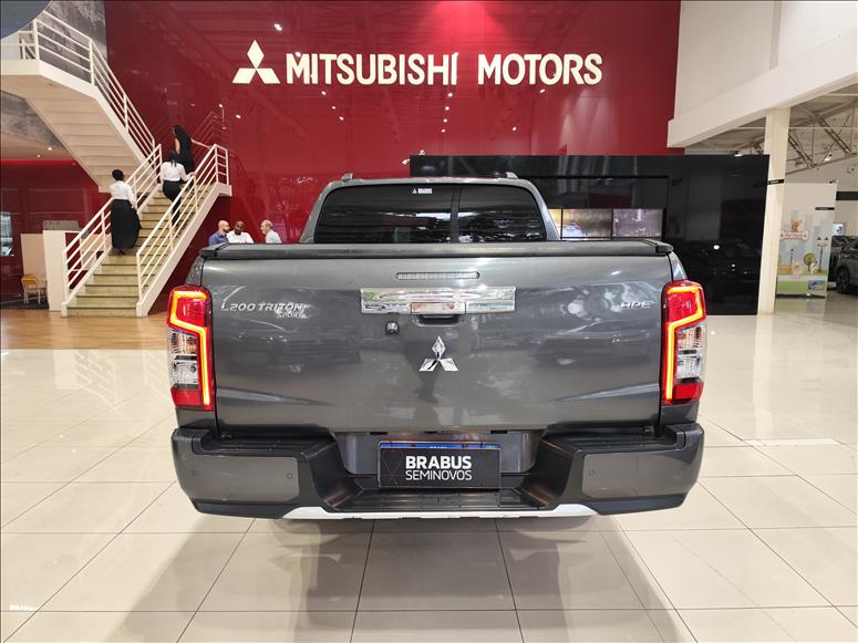 Mitsubishi-L200 TRITON-2.4 16V Turbo Sport HPE CD 4X4