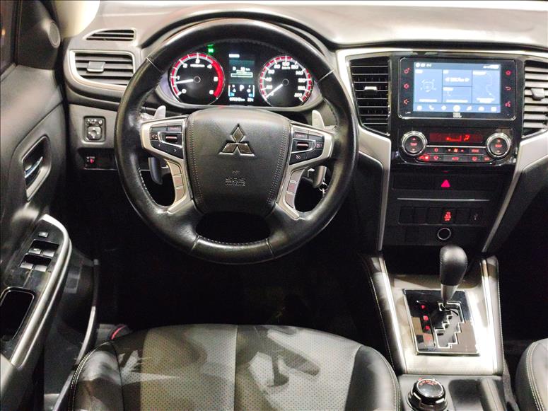 Mitsubishi-L200 TRITON-2.4 16V Turbo Sport HPE CD 4X4