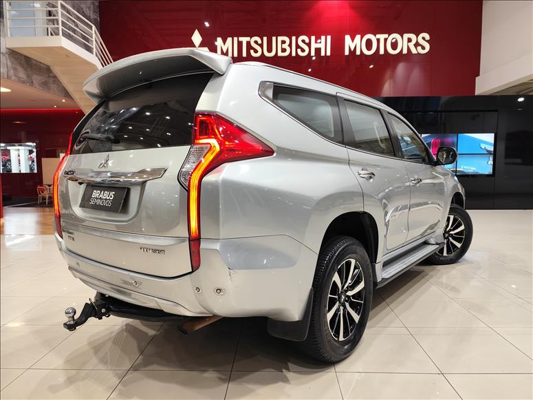 Mitsubishi-PAJERO SPORT-2.4 16V Mivec Turbo HPE AWD