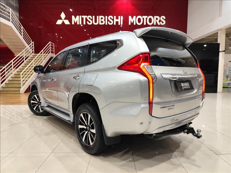 Mitsubishi-PAJERO SPORT-2.4 16V Mivec Turbo HPE AWD