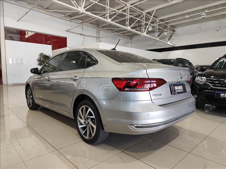 Volkswagen-VIRTUS-1.0 200 TSI Highline