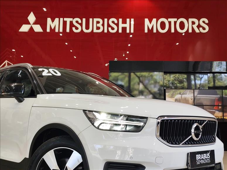 Volvo-XC40-2.0 T5 Momentum AWD Geartronic