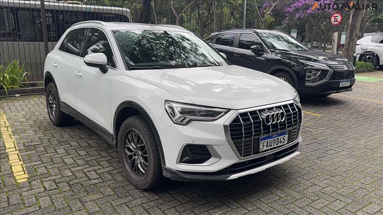Audi-Q3-2.0 40 TFSI Performance Quattro