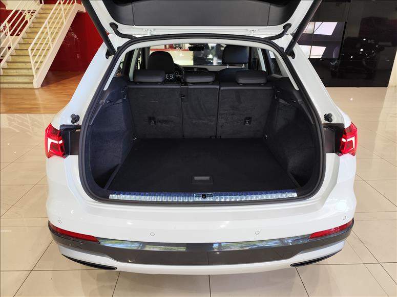 Audi-Q3-2.0 40 TFSI Performance Quattro