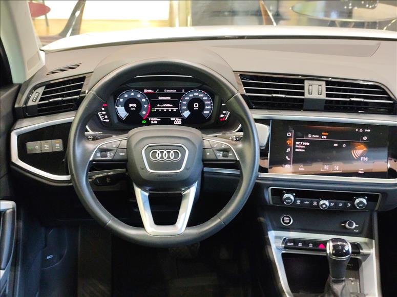 Audi-Q3-2.0 40 TFSI Performance Quattro