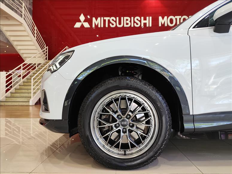 Audi-Q3-2.0 40 TFSI Performance Quattro